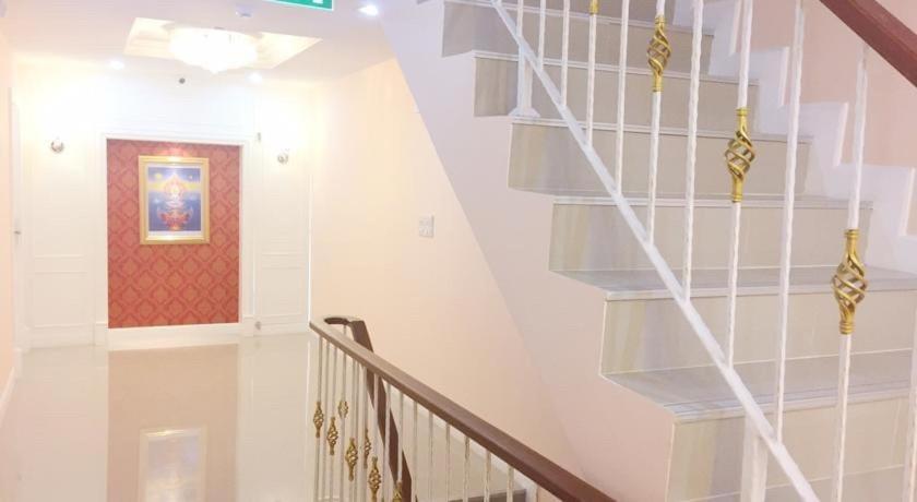 Sabai Dee Minitel Hotel Bangkok Bagian luar foto