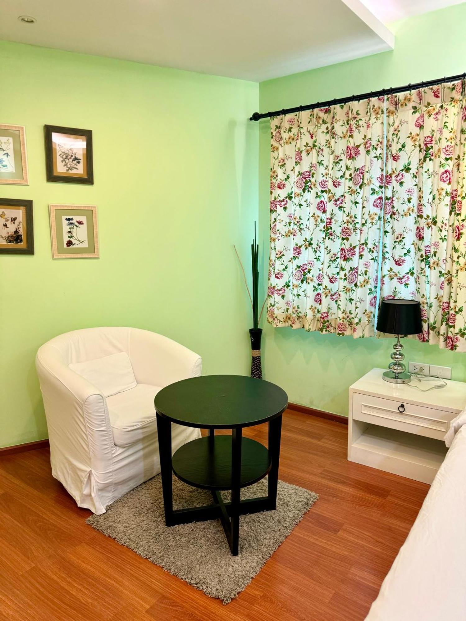 Sabai Dee Minitel Hotel Bangkok Bagian luar foto